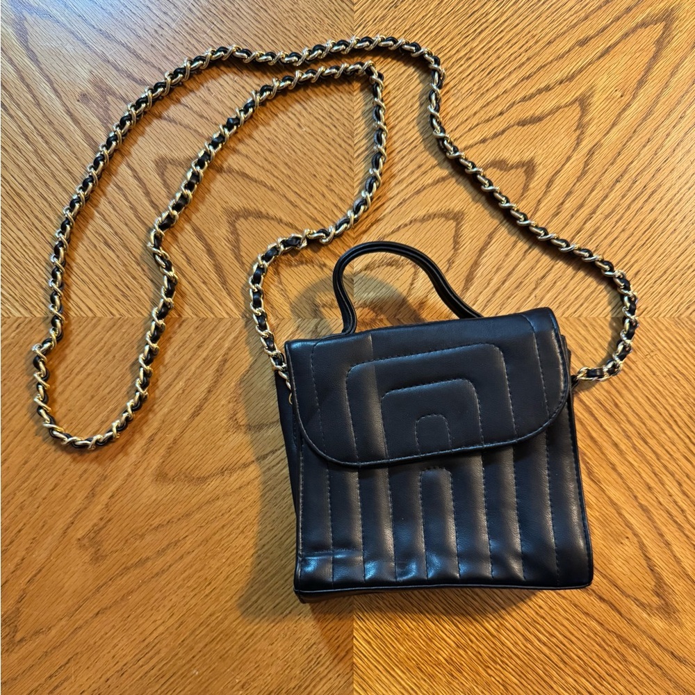 Amanda Smith Quilted Black Crossbody Bag with Chain Strap
